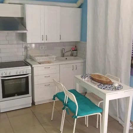 Vourkari With Full Kitchen شقة