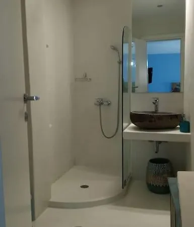 Vourkari With Full Kitchen